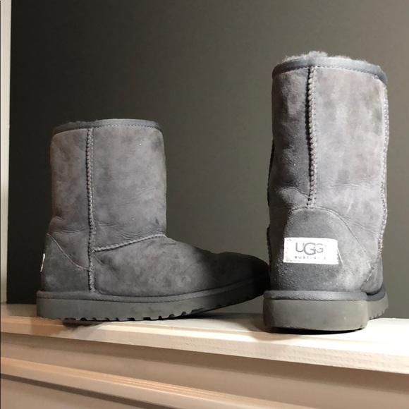 ugg classic short ii grey